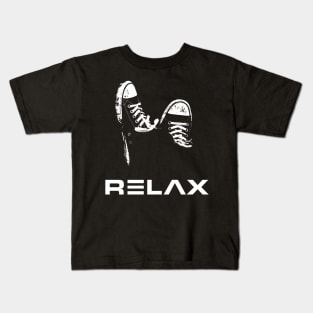 RELAX - FEET UP - Chill Skateboarding Kids T-Shirt